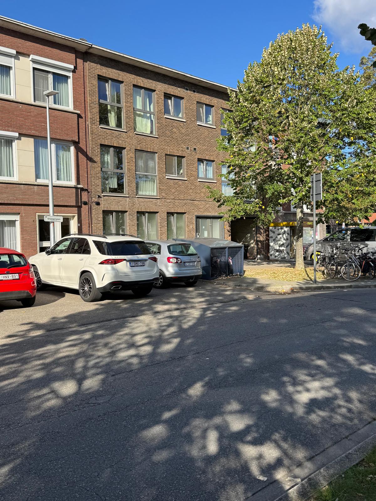 Modern en gerenoveerd appartement